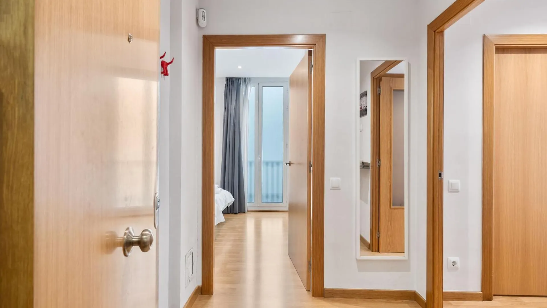 Flateli Pelayo H2 Apartment Barcelona