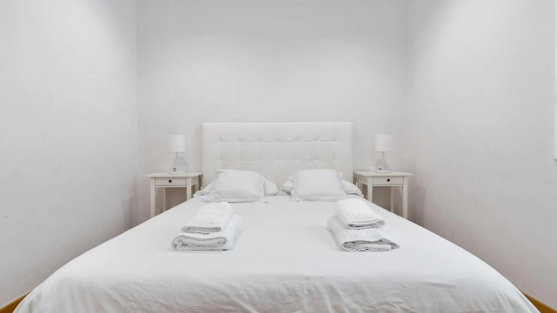 Flateli Pelayo H2 Apartment Barcelona