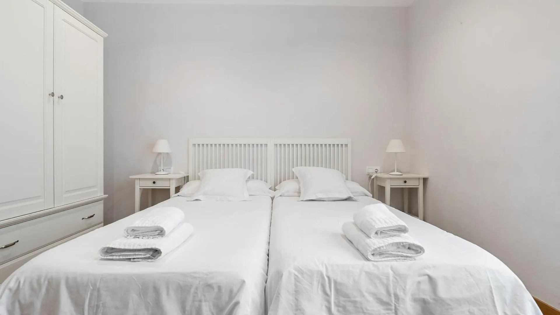 Flateli Pelayo H2 Apartment Barcelona 0*,  Spain